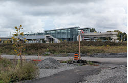 O-Train Line 2 and Limebank Station